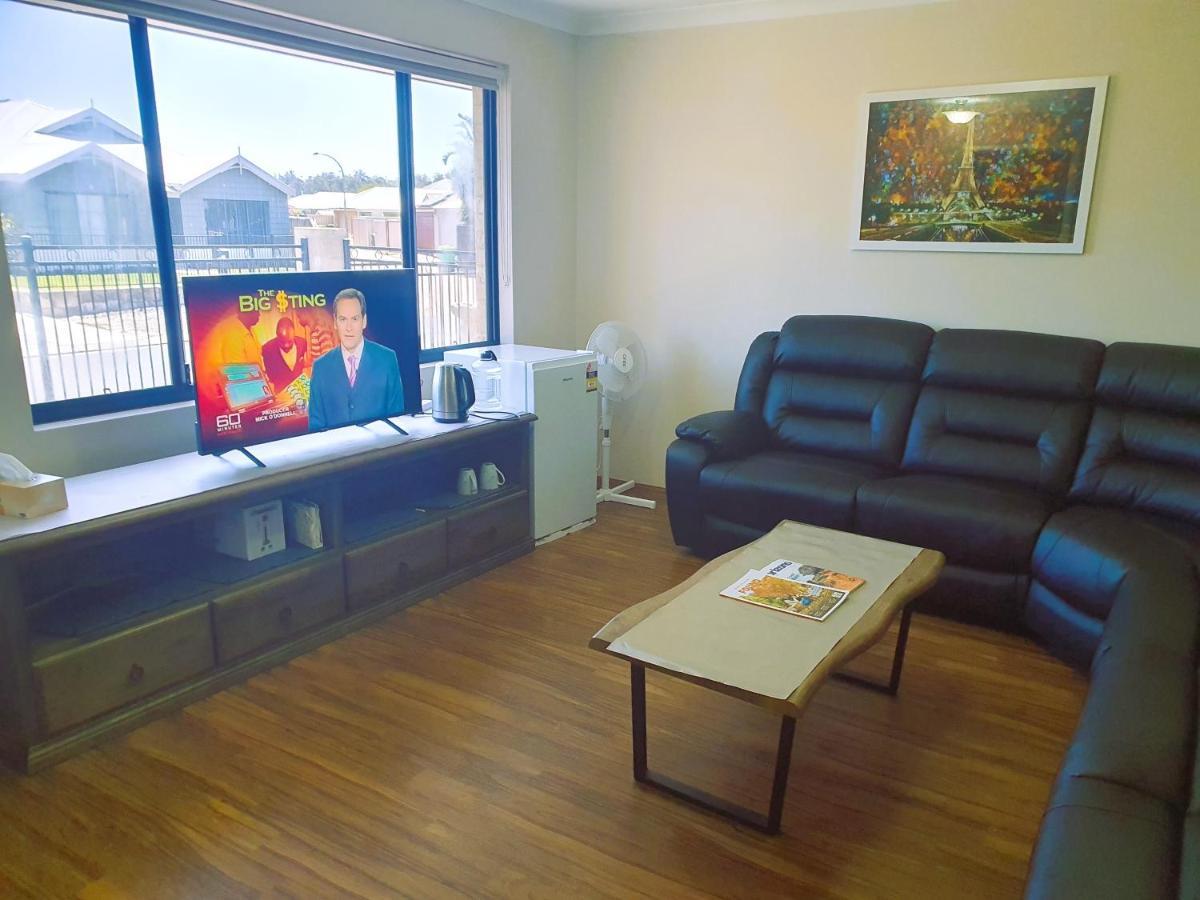 Dalyellup Private Guest House Unit Банбери Экстерьер фото